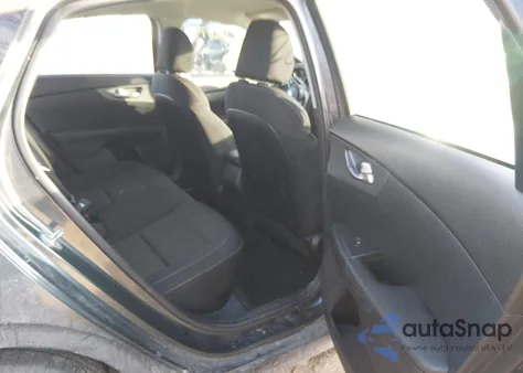 2021 Kia Forte Fe из США, поврежденный, VIN 3KPF24AD6ME394971